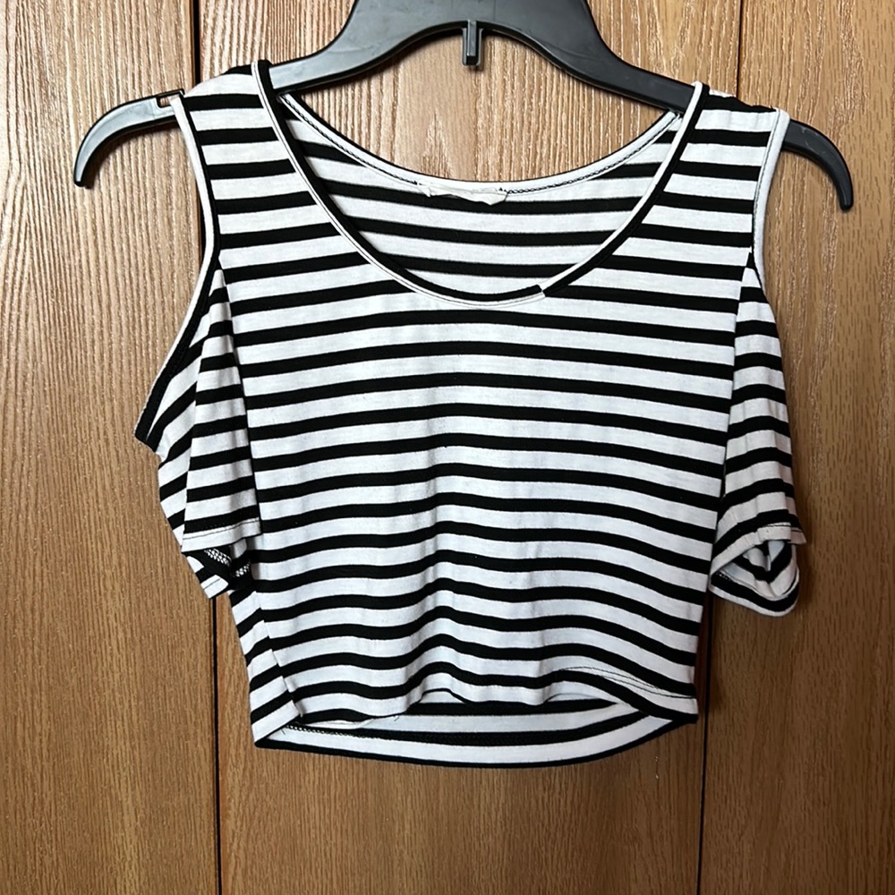 Lush cold shoulder striped crop top